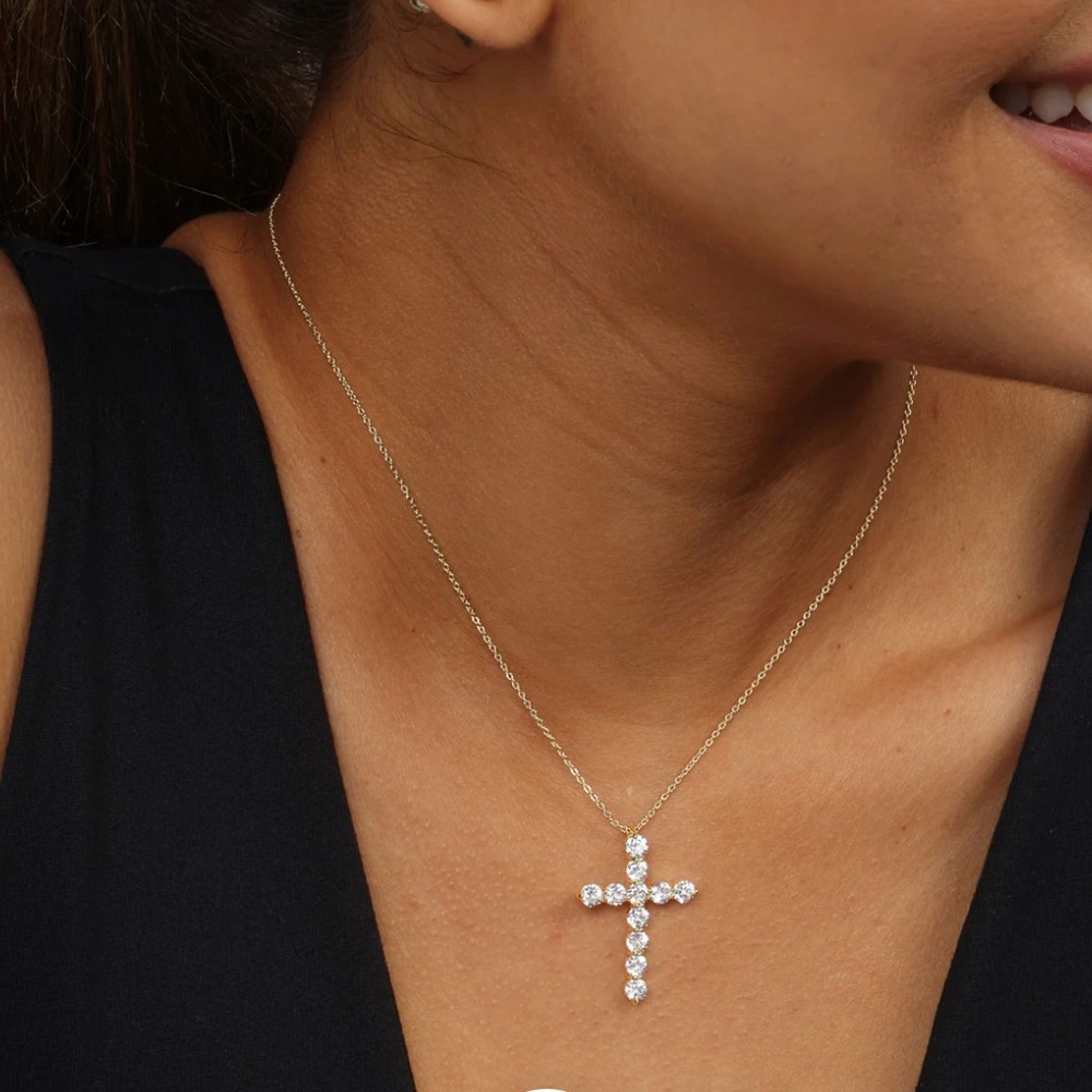 Melinda Maria “She So Fancy Cross Pendant Necklace ( larger pendant)